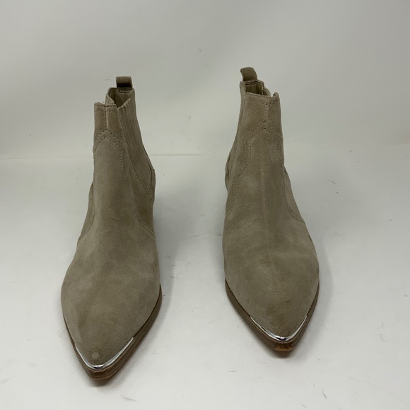 Marc Fisher Mlyohani Genuine Suede Leather Flat Pull On Booties Shoes Gray 7.5 - Picture 2 of 5
